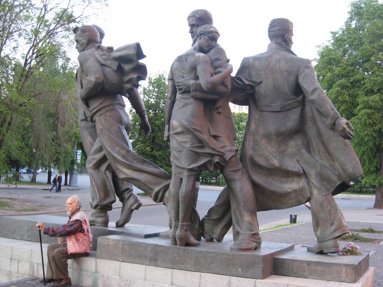 Alfred de Grazia Monument aux Morts de Kharkov