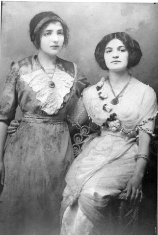 lili and Catherine Lupo